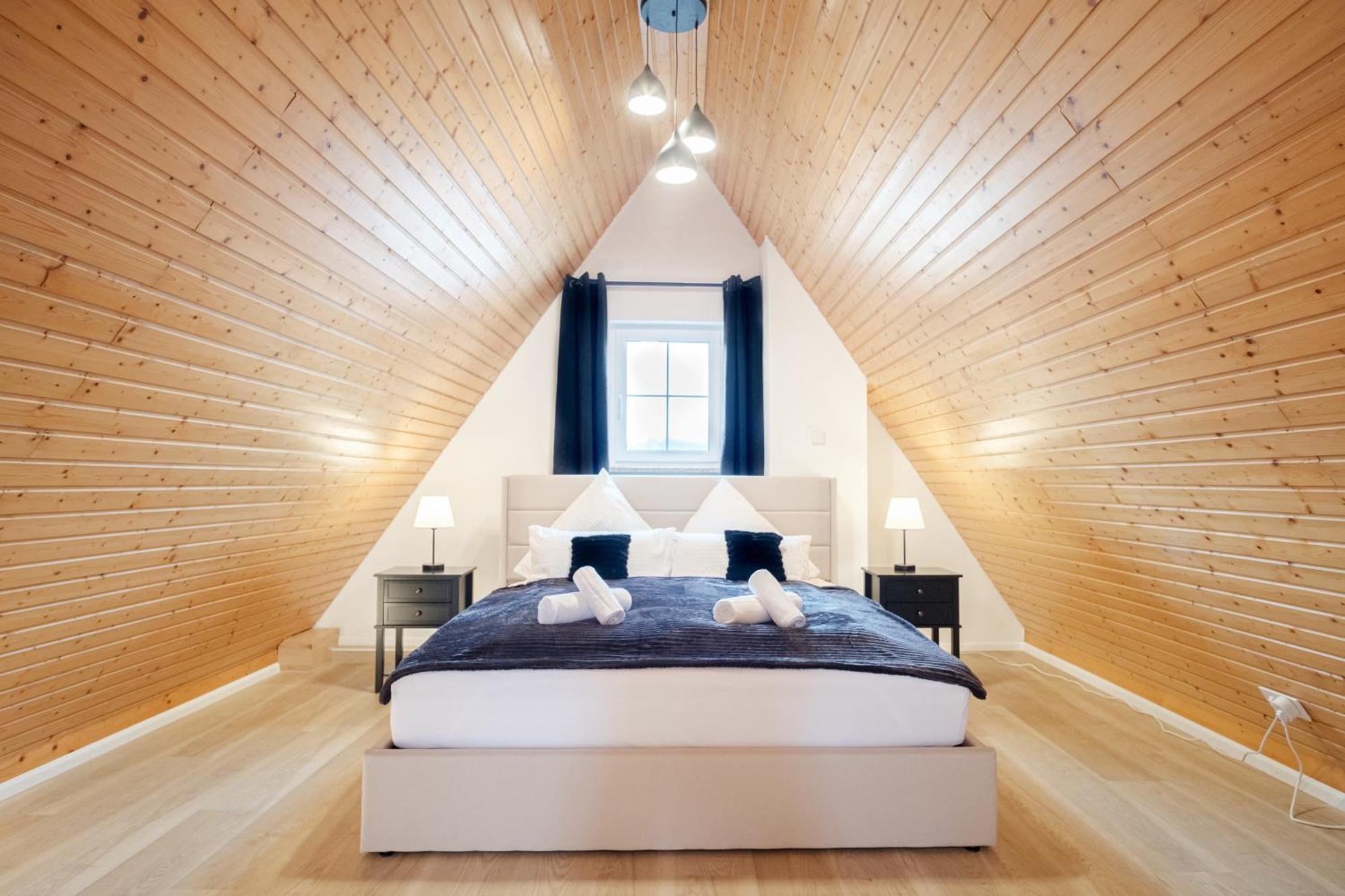 Neu Deluxe Suite Muensterblick, Maisonette, Kingsize Bett, Kueche, Netflix, Aussicht, E-Kamin Bad Säckingen Exterior foto